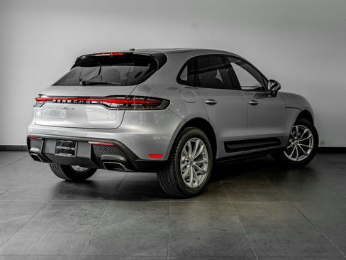 Certified 2026 Porsche Macan AWD/4WD image 7
