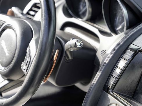 Used 2015 Jaguar F-TYPE S RWD image 48
