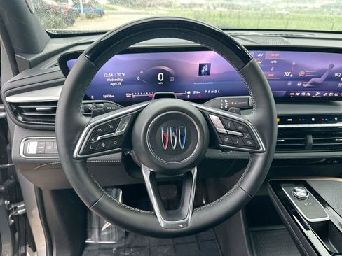 Used 2025 Buick Enclave Avenir w/ Super Cruise Package FWD image 14