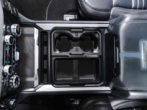 Used 2025 Ford F250 Platinum image 19