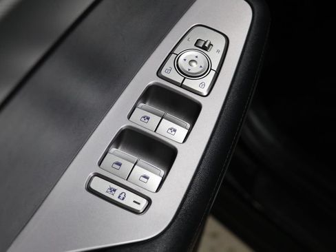 Used 2025 Hyundai Palisade SEL FWD image 19