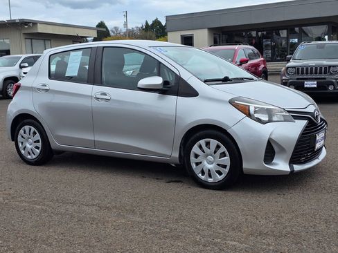 Used 2016 Toyota Yaris L FWD image 20