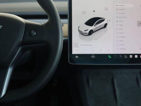 Used 2023 Tesla Model 3 Standard Range RWD image 29