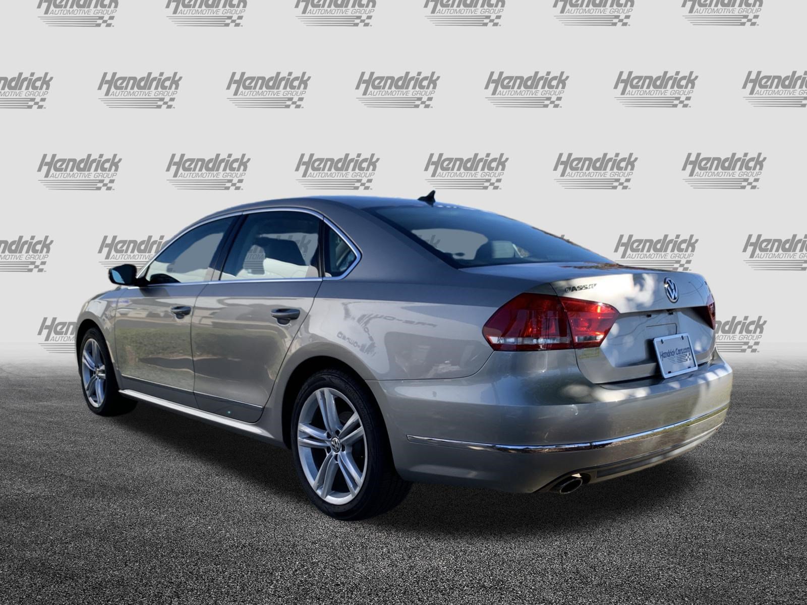 Used 2013 Volkswagen Passat 3.6 SEL Premium FWD image 8