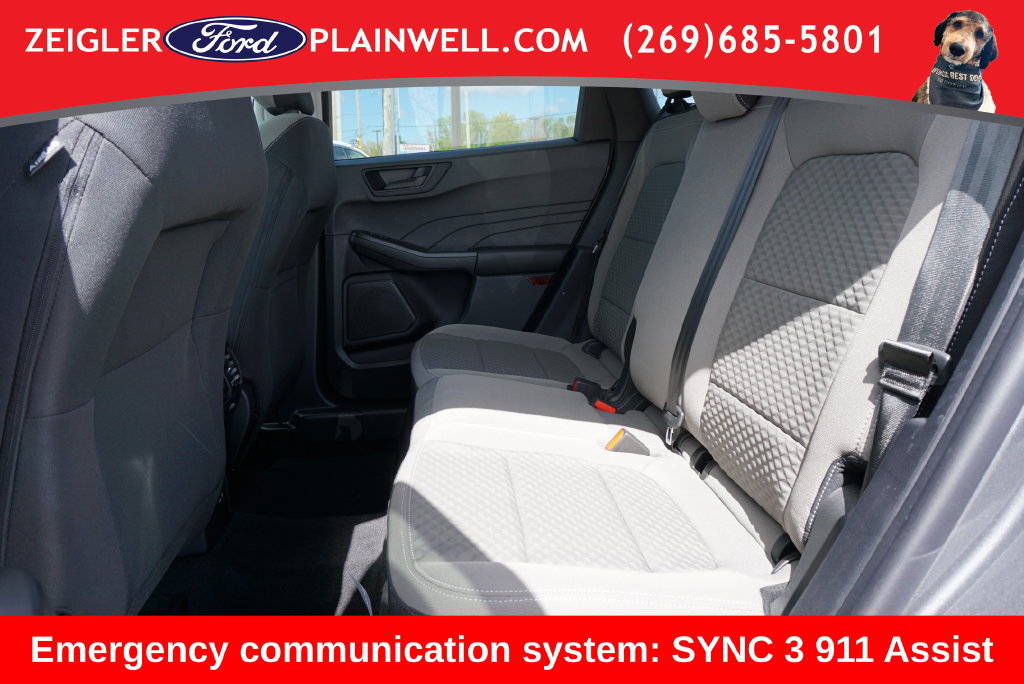 Used 2022 Ford Escape SE w/ Cold Weather Package AWD/4WD image 11