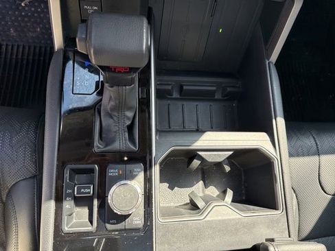 Used 2024 Toyota Tundra Limited w/ TRD Off-Road Package image 20
