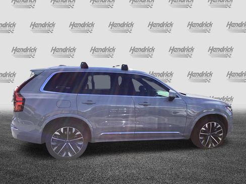 Used 2025 Volvo XC90 B6 Core w/ Protection Package Premier image 11