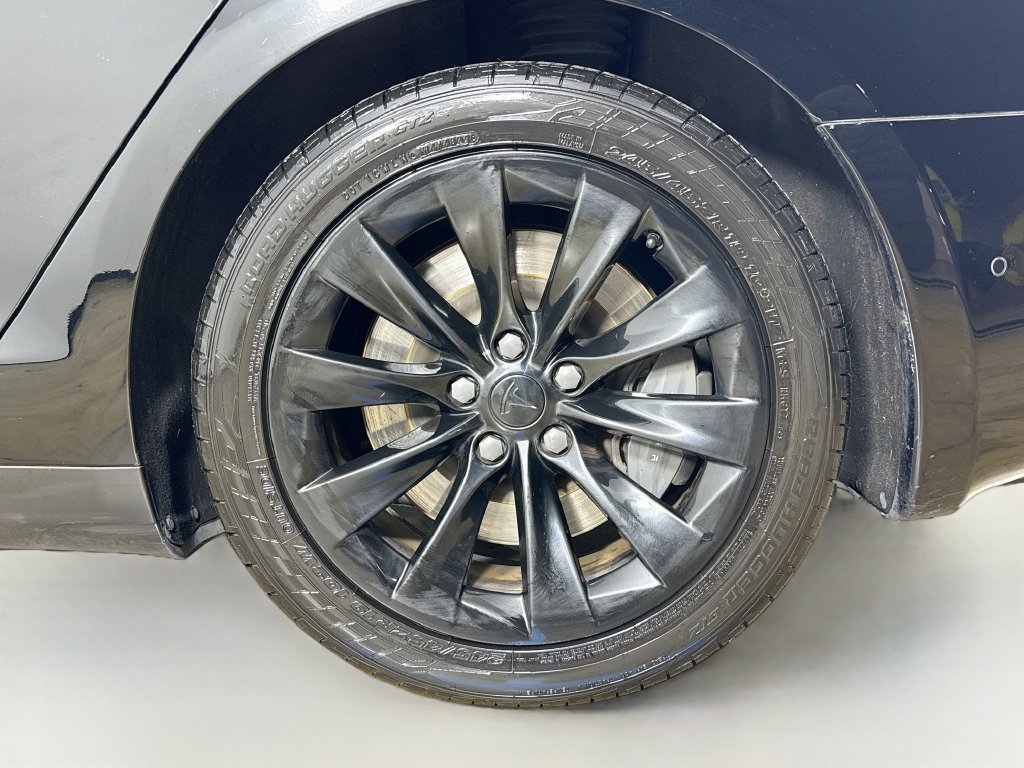 Used 2019 Tesla Model S 75D AWD/4WD image 31