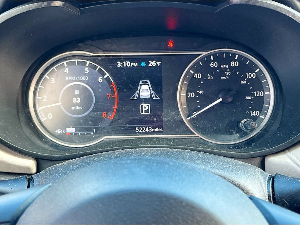 Used 2022 Nissan Versa SV FWD image 12