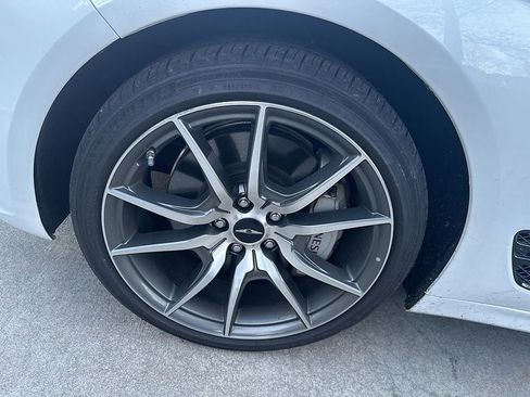 Used 2025 Genesis G70 2.5T image 20