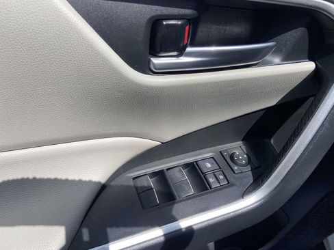 Used 2023 Toyota RAV4 XLE image 14