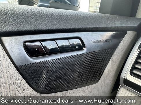 Used 2023 Volvo XC90 B6 Plus w/ Protection Package image 21