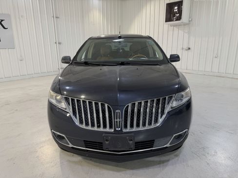 Used 2013 Lincoln MKX Base image 8