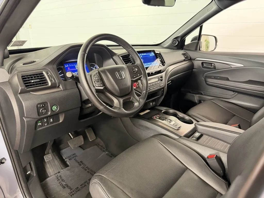 Used 2023 Honda Passport EX-L image 11