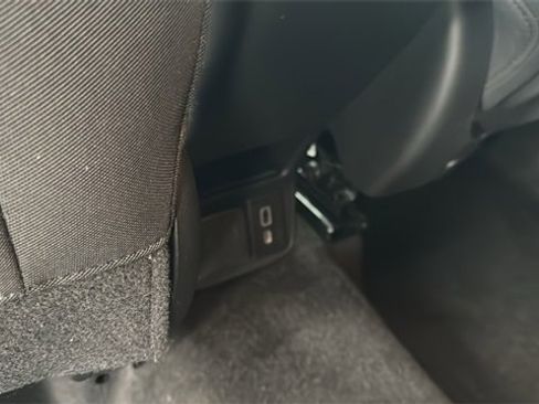 Used 2022 Chevrolet TrailBlazer LT w/ Convenience Package image 22