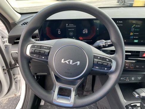 New 2025 Kia K5 LXS image 15