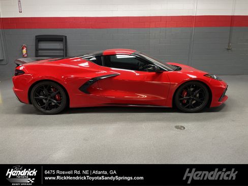Used 2021 Chevrolet Corvette 1LT image 1