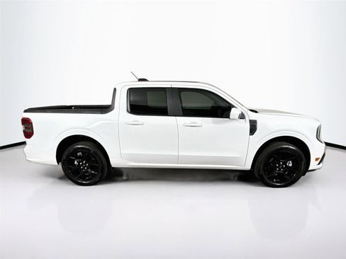 Used 2025 Ford Maverick Lobo AWD/4WD image 27