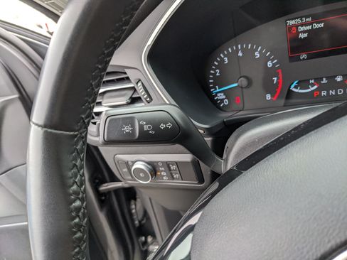 Certified 2022 Ford Escape SEL image 36