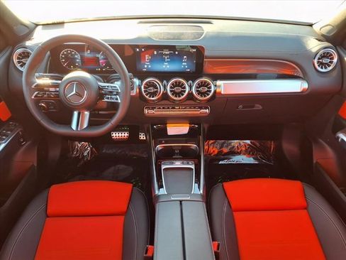 New 2026 Mercedes-Benz GLB 250 image 4