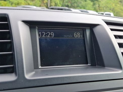 Used 2011 Toyota Highlander 4WD image 18