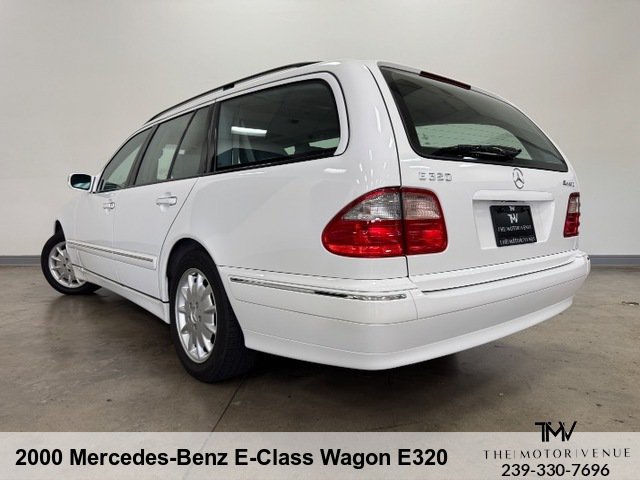 Used 2000 Mercedes-Benz E 320 4MATIC Wagon image 7
