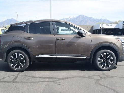 New 2026 Nissan Kicks SV w/ SV Premium Package AWD/4WD image 8