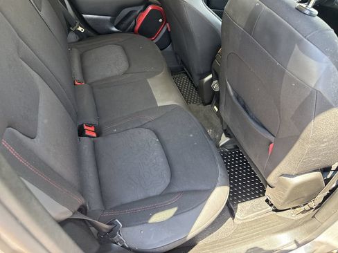 Used 2018 Jeep Renegade Trailhawk AWD/4WD image 13