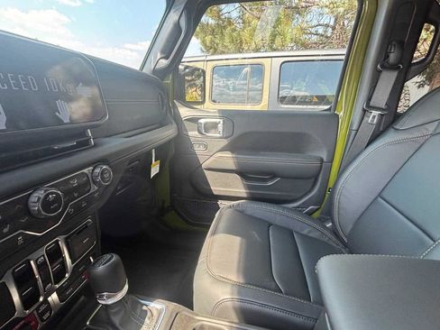 New 2025 Jeep Wrangler Unlimited Rubicon 392 image 25