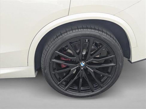 Used 2026 BMW X5 sDrive40i w/ Executive Package RWD image 21