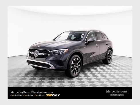 New 2025 Mercedes-Benz GLC 350e 4MATIC image 1