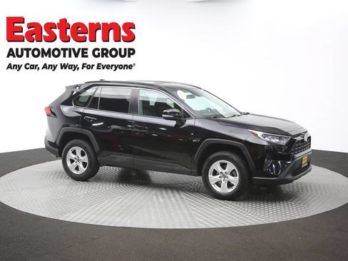 Used 2021 Toyota RAV4 XLE AWD/4WD image 46
