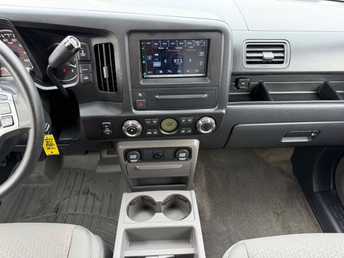 Used 2013 Honda Ridgeline RTS image 25