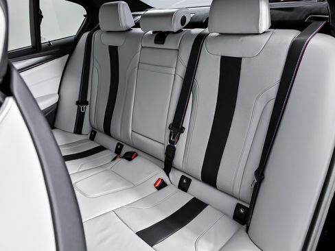 Used 2023 BMW M5 w/ Competition Package image 25