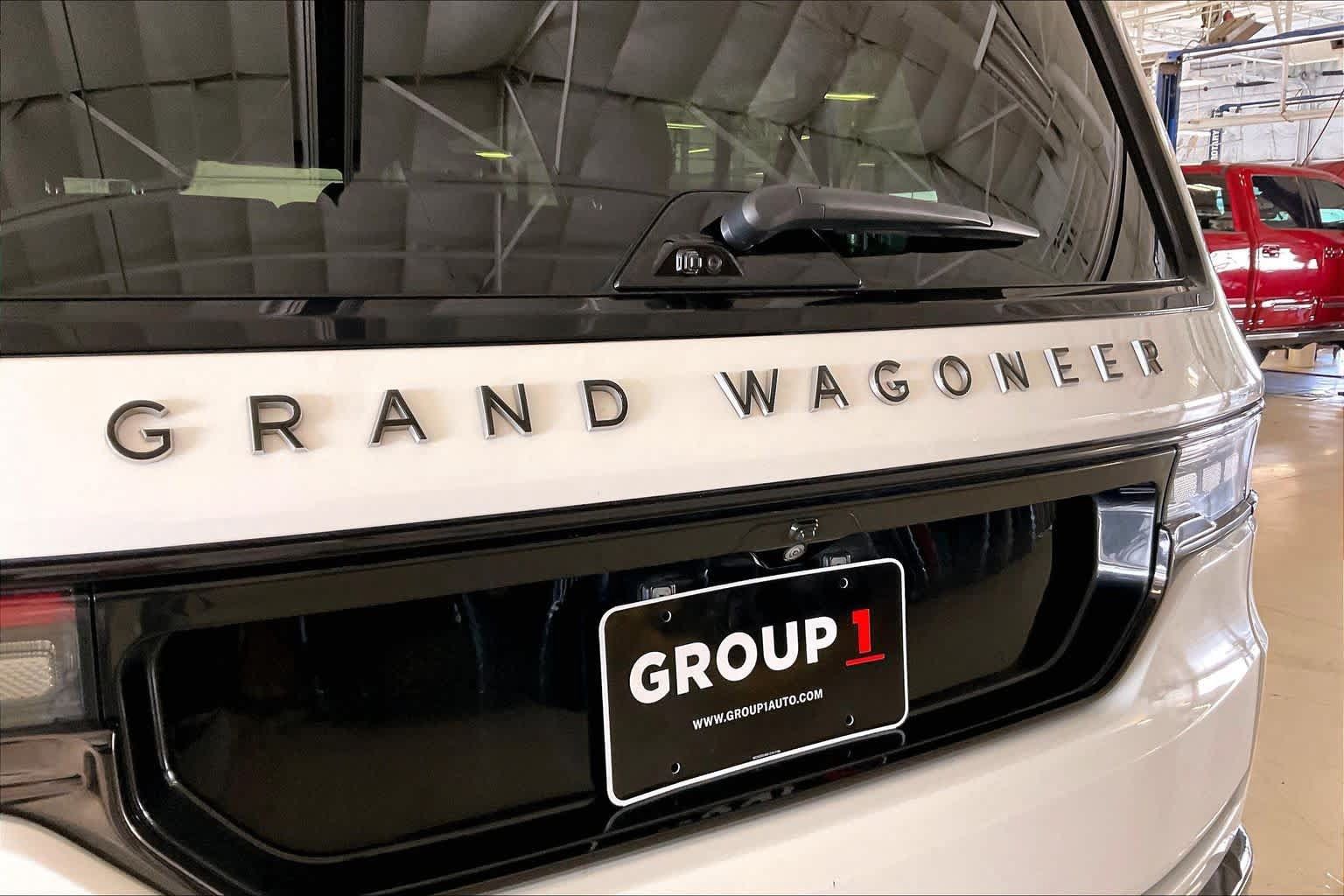 Used 2024 Jeep Grand Wagoneer L Series II w/ Quick Order Packagew 28T AWD/4WD image 31