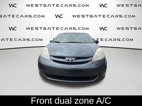 Used 2008 Toyota Sienna XLE FWD image 2