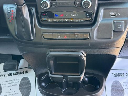 Used 2025 RAM ProMaster 2500 w/ Convenience Group FWD image 20