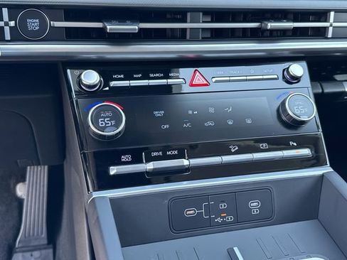 New 2026 Hyundai Santa Fe SE FWD image 31