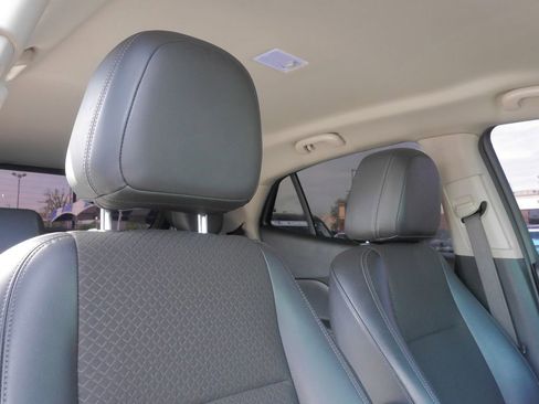 Used 2021 Buick Encore Preferred FWD image 14