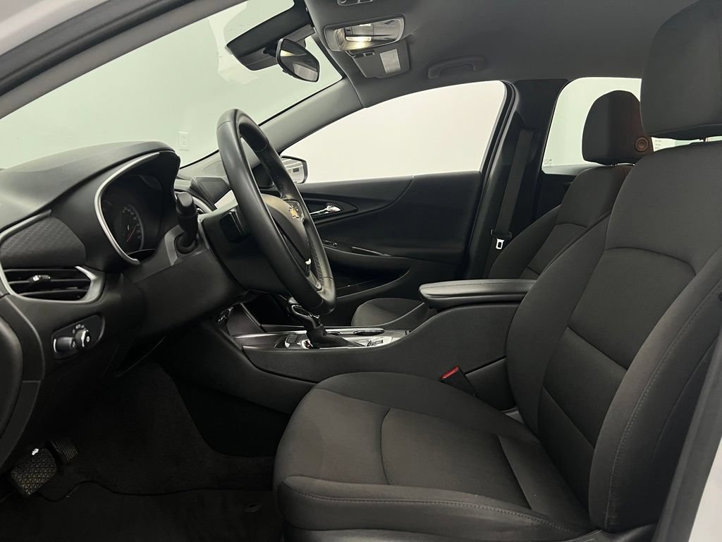 Used 2024 Chevrolet Malibu LT w/ Sport Edition FWD image 12