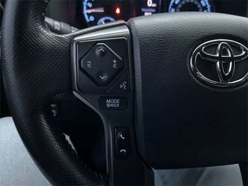 Used 2017 Toyota Tacoma TRD Sport image 25