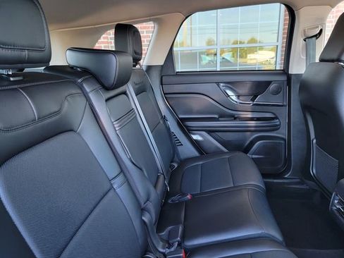 Used 2023 Lincoln Corsair Reserve w/ Equipment Group 201A image 17