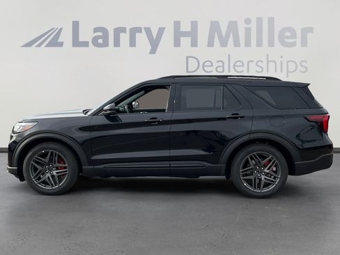 New 2026 Ford Explorer ST w/ Sun And Sound Package AWD/4WD image 2