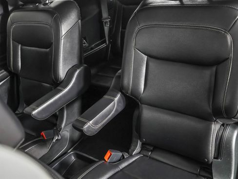 Used 2021 Ford Explorer XLT w/ Equipment Group 202A image 38