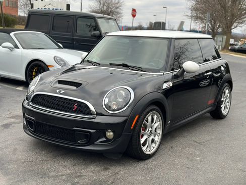 Used 2011 MINI Cooper S image 3