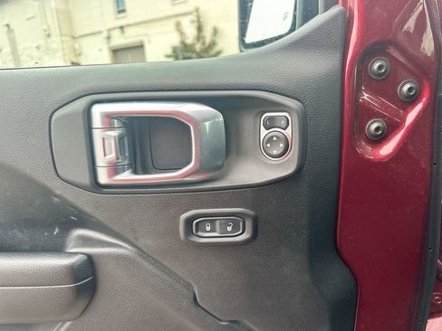 Used 2021 Jeep Wrangler Unlimited Sport image 43