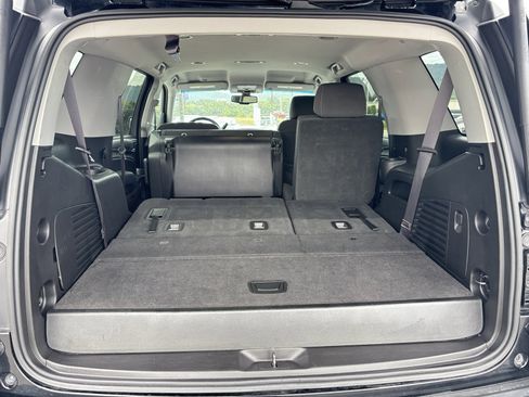 Used 2016 GMC Yukon SLE w/ HD Trailering Package image 19