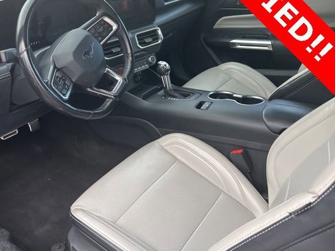 Used 2024 Ford Mustang Premium image 4