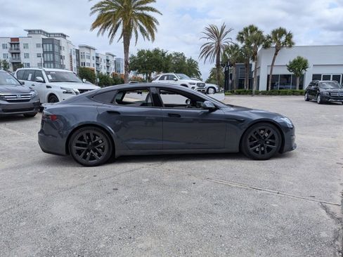 Used 2021 Tesla Model S Plaid image 4