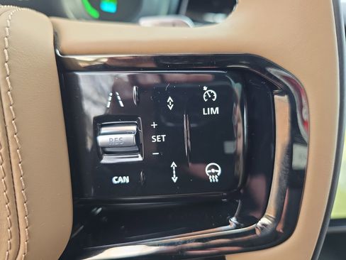 New 2026 Land Rover Range Rover Sport Dynamic SE AWD/4WD image 18